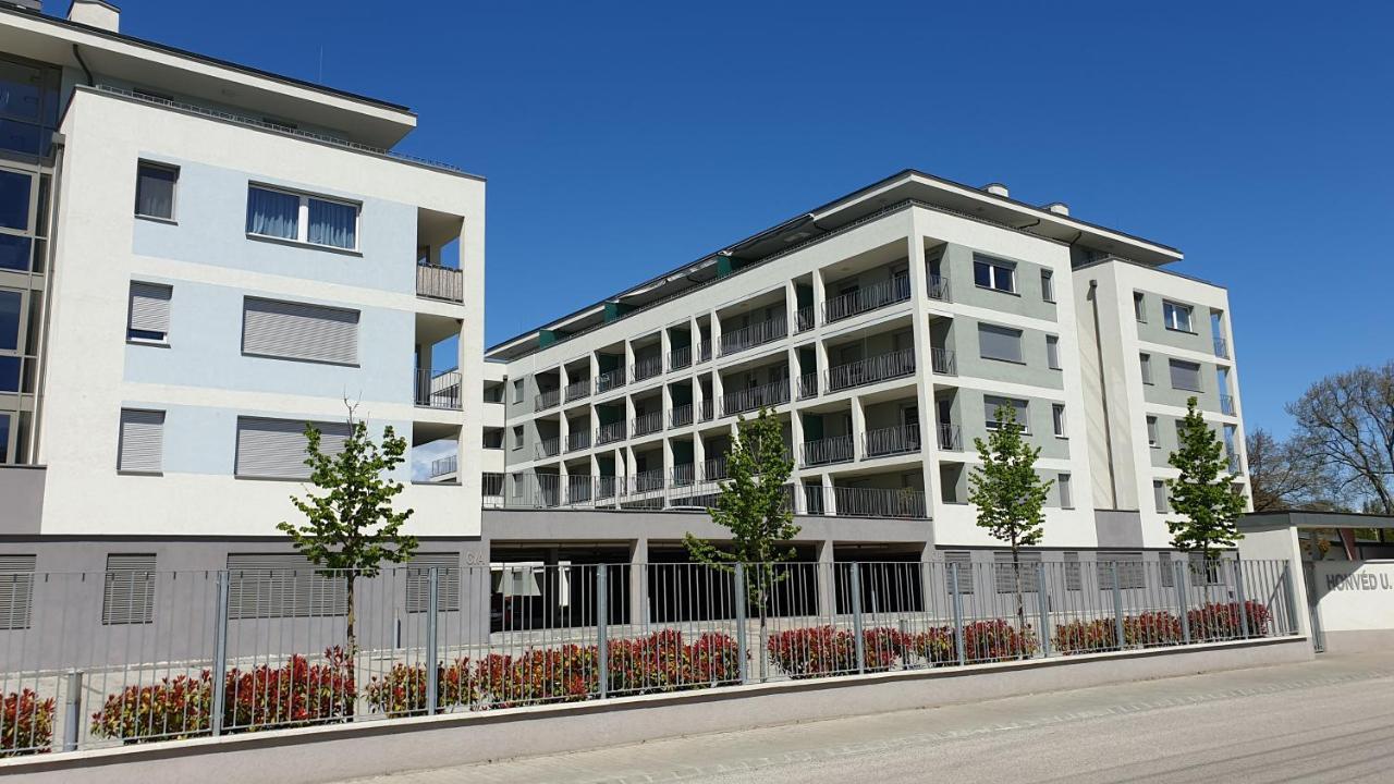 Lelle Resort B20 Balatonlelle Ngoại thất bức ảnh
