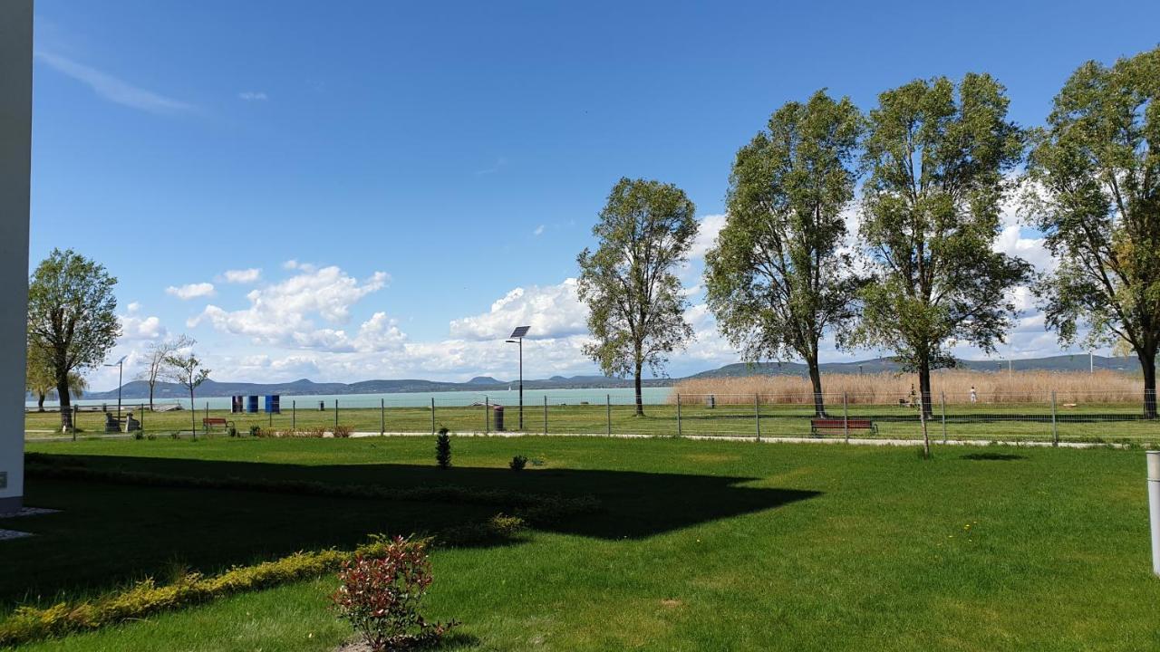Lelle Resort B20 Balatonlelle Ngoại thất bức ảnh