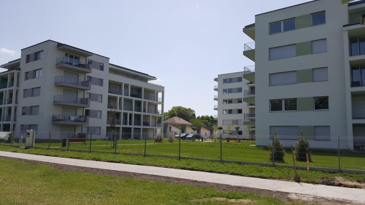 Lelle Resort B20 Balatonlelle Ngoại thất bức ảnh