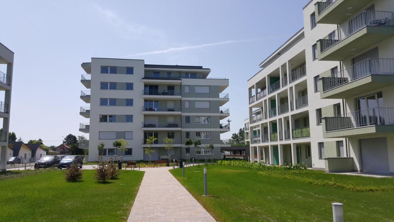 Lelle Resort B20 Balatonlelle Ngoại thất bức ảnh