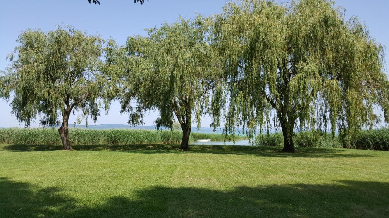 Lelle Resort B20 Balatonlelle Ngoại thất bức ảnh