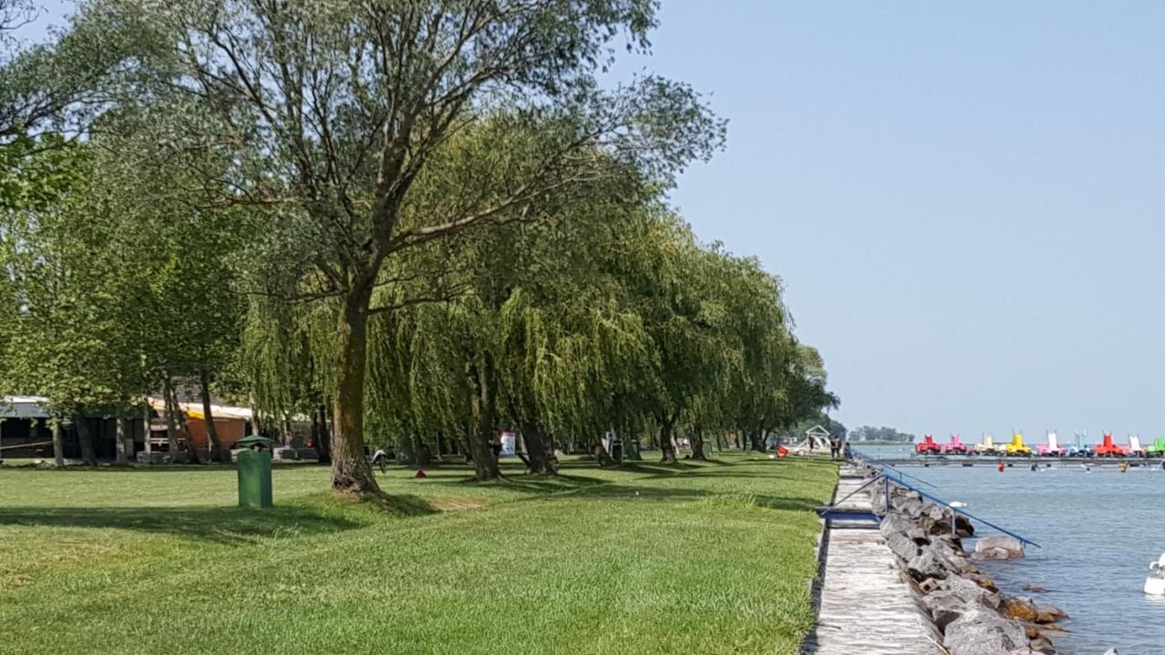 Lelle Resort B20 Balatonlelle Ngoại thất bức ảnh